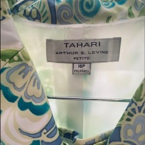 Tahari skirt suit